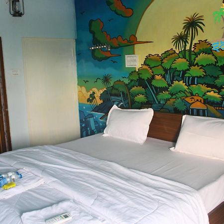 Hotel Saghar House à Visakhapatnam Extérieur photo