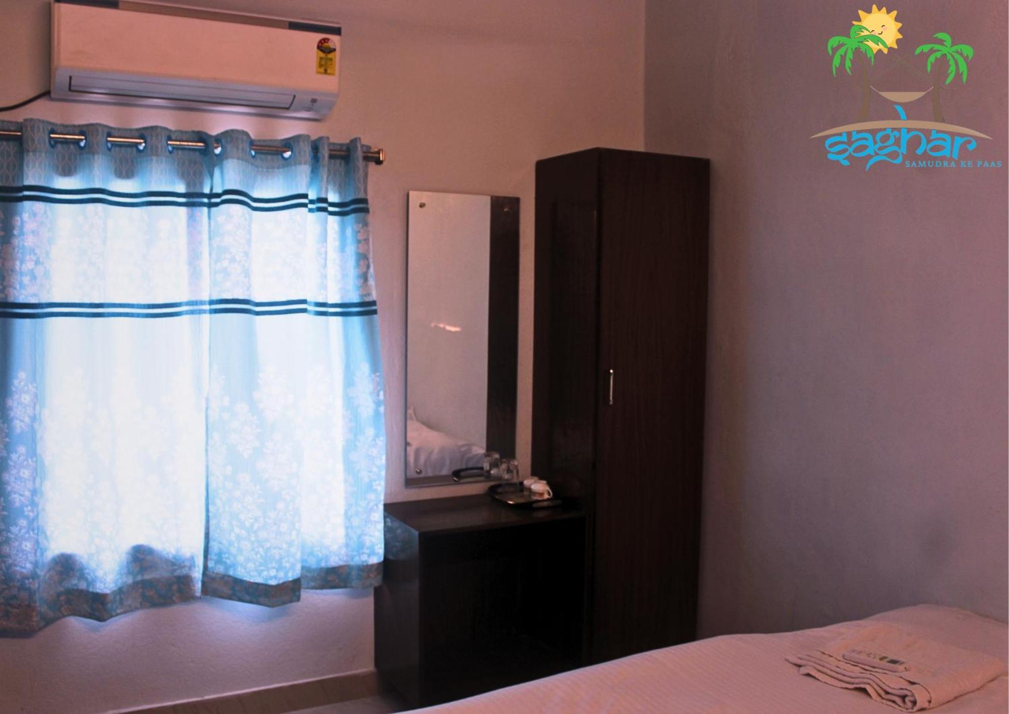 Hotel Saghar House à Visakhapatnam Extérieur photo